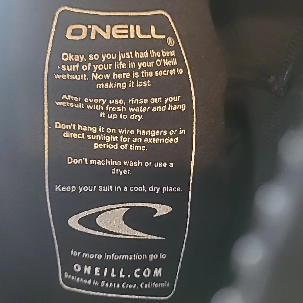 O'Neill Black Wetsuit - Picture 6 of 11